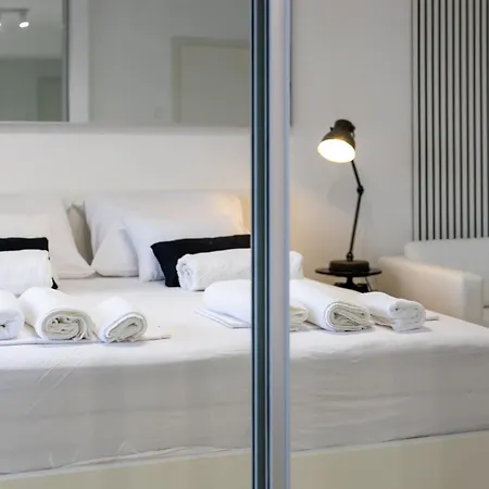 Korina - 2 Appartments, 1 With Jacuzzy * Dramalj