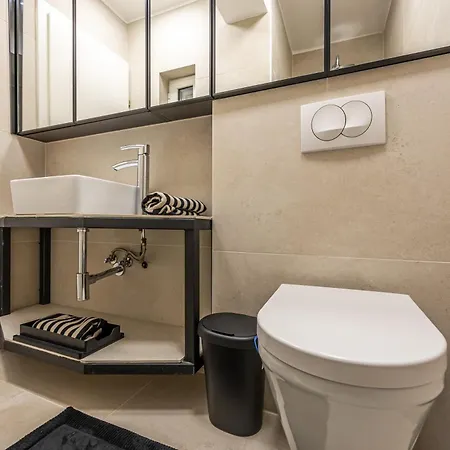 Korina - 2 Appartments, 1 With Jacuzzy Apartman *