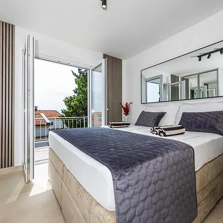 Korina - 2 Appartments, 1 With Jacuzzy Apartman