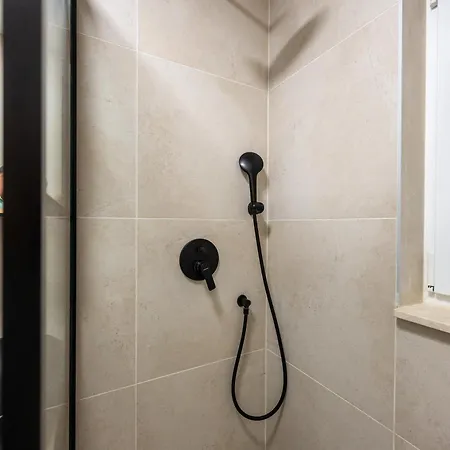 Korina - 2 Appartments, 1 With Jacuzzy Apartman *